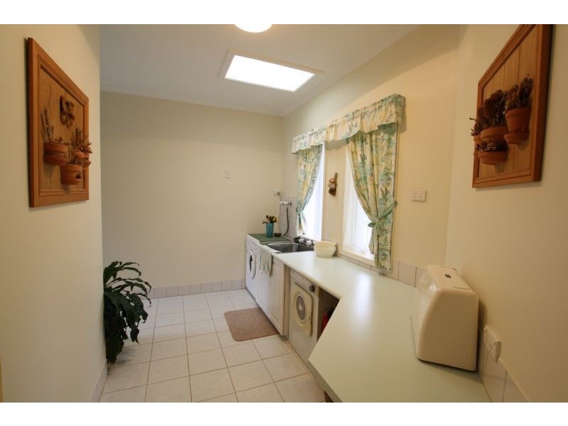 Glass House Mountains QLD 4518