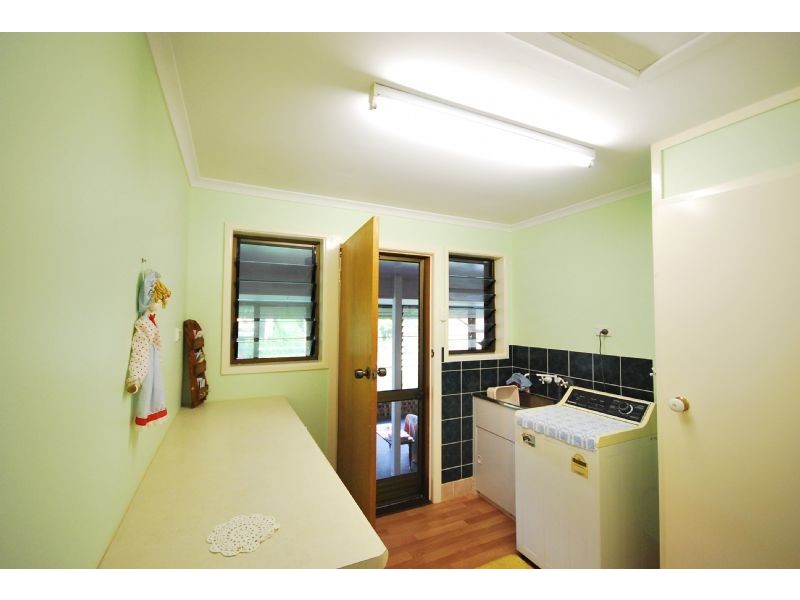 Glass House Mountains QLD 4518