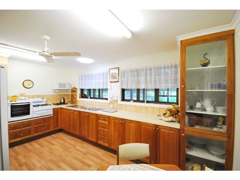 Glass House Mountains QLD 4518