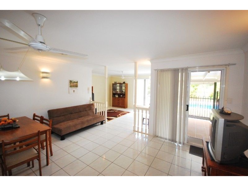 Glass House Mountains QLD 4518