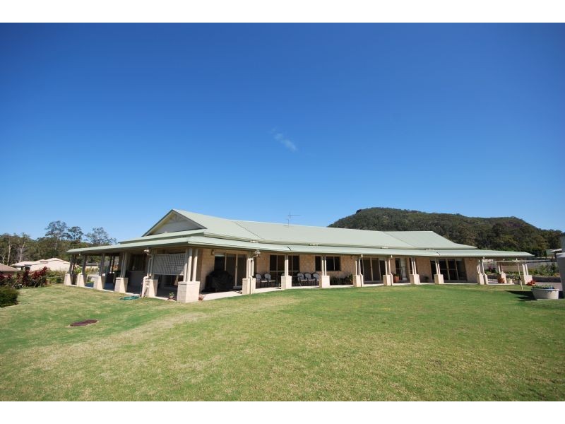 Glass House Mountains QLD 4518