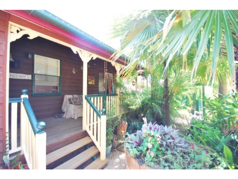 17 William, Landsborough QLD 4550