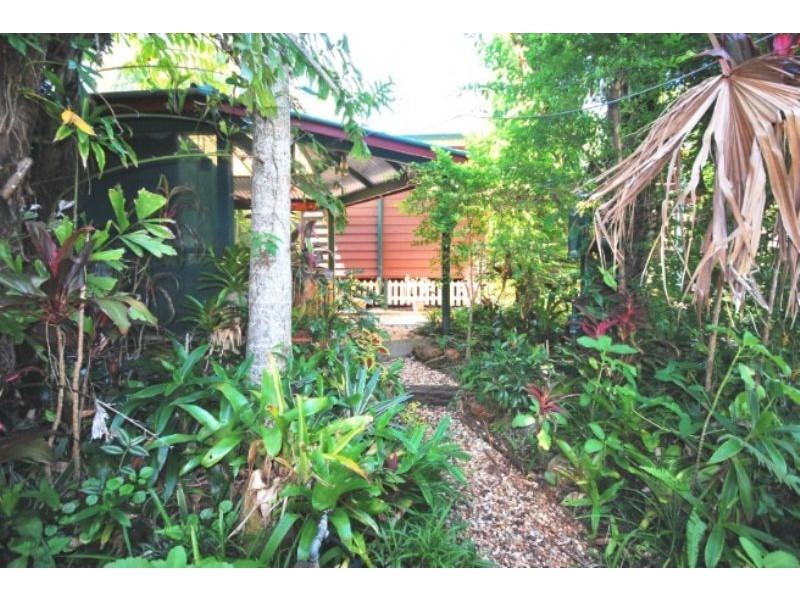 17 William, Landsborough QLD 4550