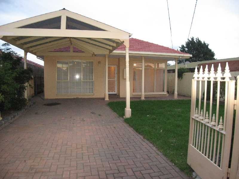 3 Cameron Avenue, Altona Meadows VIC 3028