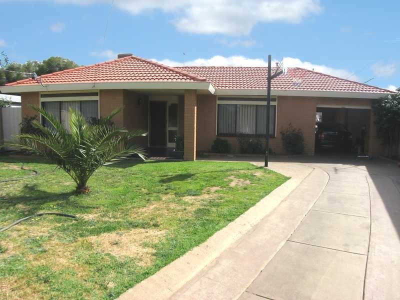 10 Carole Court, Seabrook VIC 3028