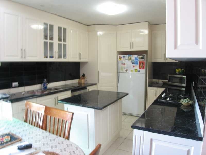 10 Carole Court, Seabrook VIC 3028