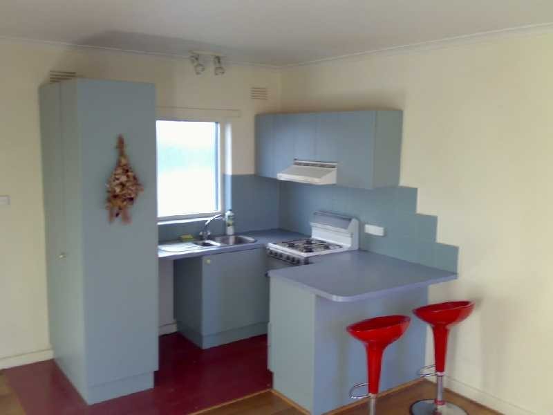 28/11 Marine Parade, St Kilda VIC 3182