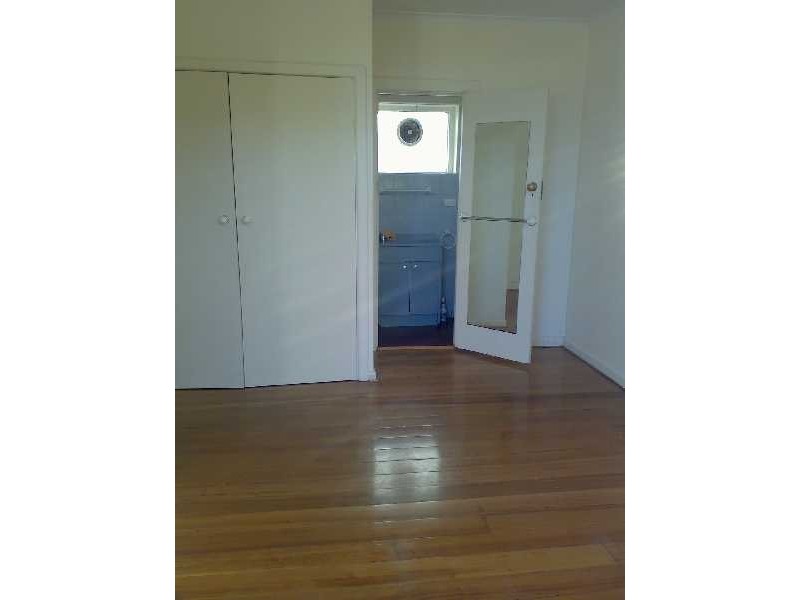 28/11 Marine Parade, St Kilda VIC 3182