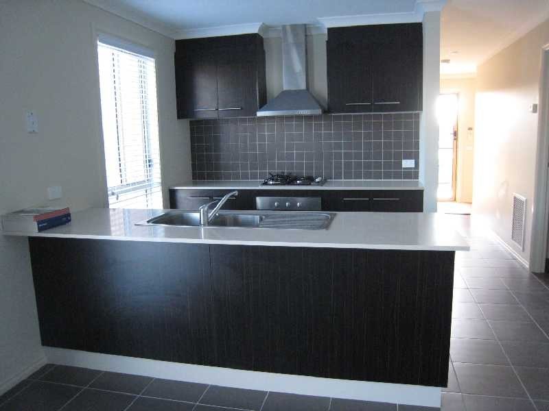 15 Hasluck Gardens, Point Cook VIC 3030