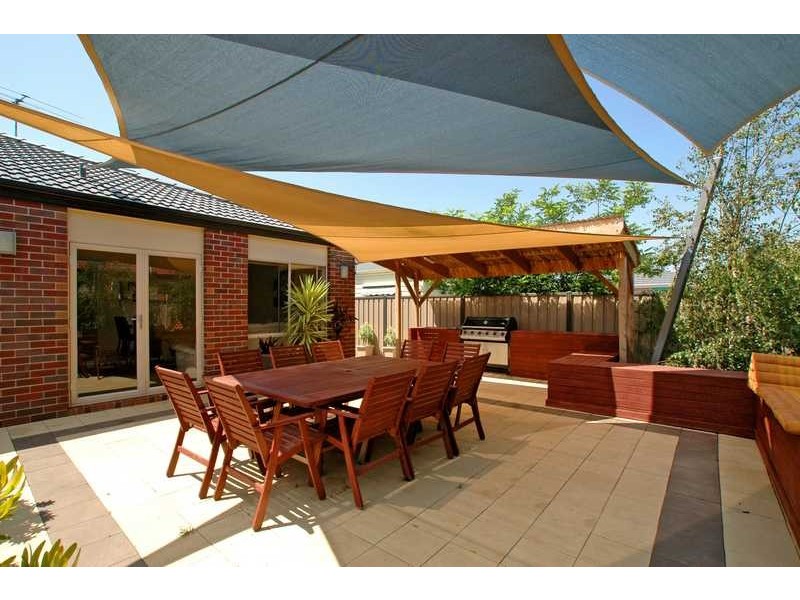 2 Tivoli Street, Point Cook VIC 3030