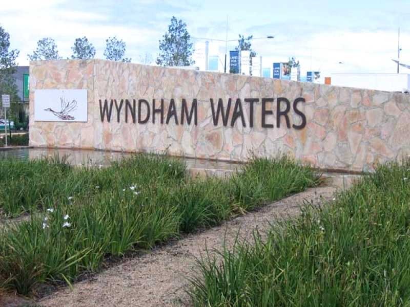52 (Lot 1432) Fantail Crescent, Truganina VIC 3029