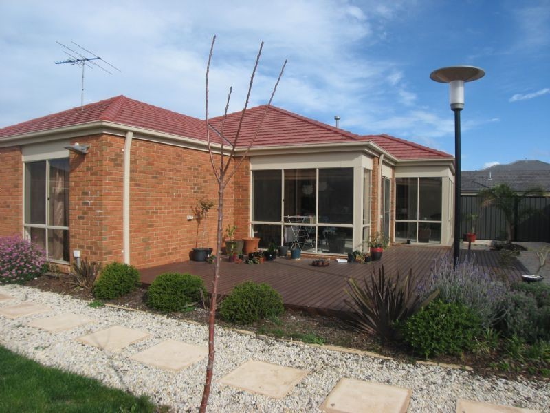 9 Heysen Mews, Point Cook VIC 3030