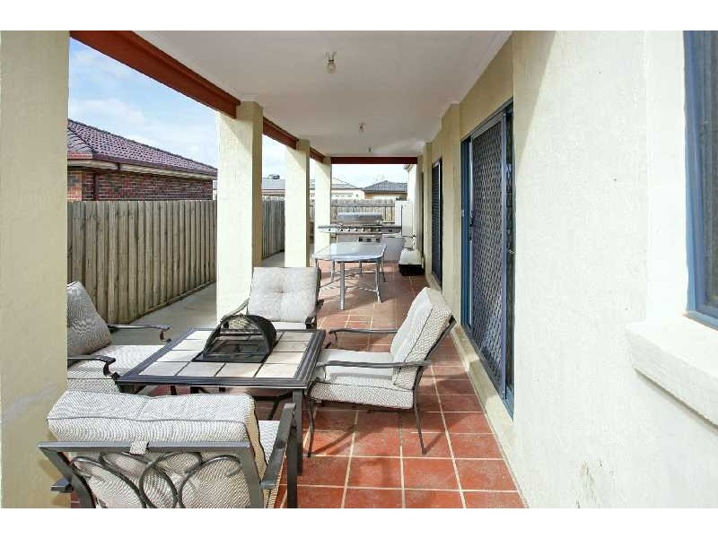 22 Diamond Drive, Werribee VIC 3030