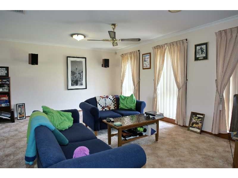 6 John Flynn Court, Hoppers Crossing VIC 3029