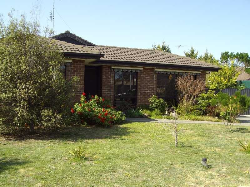 32 Dowling Avenue, Hoppers Crossing VIC 3029