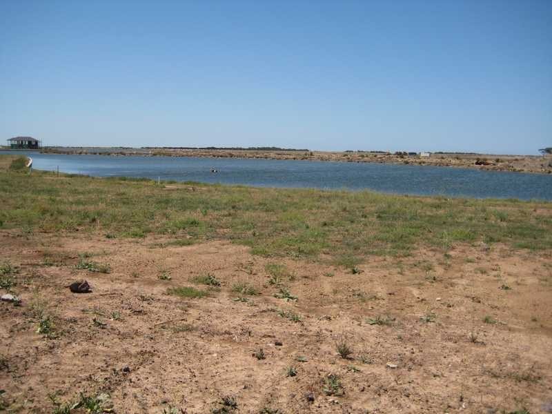 16/lot 1597 Watersedge Cove, Sanctuary Lakes VIC 3030