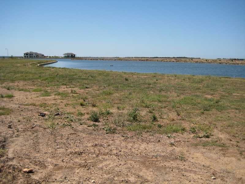 16/lot 1597 Watersedge Cove, Sanctuary Lakes VIC 3030