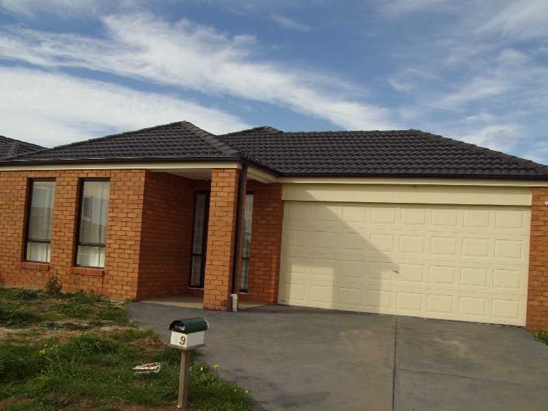 2/19 Brassey Street, Wyndham Vale VIC 3024