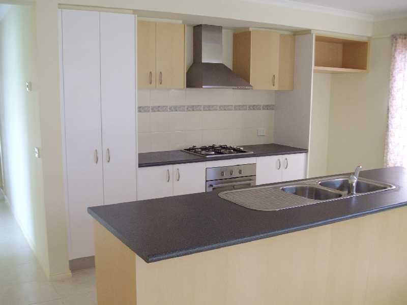 2/19 Brassey Street, Wyndham Vale VIC 3024