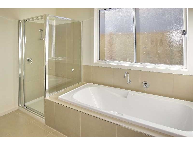 9 Urban Drive, Truganina VIC 3029