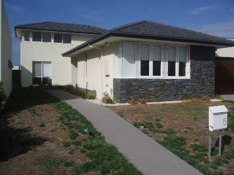 6 Signature Boulevard, Sanctuary Lakes VIC 3030