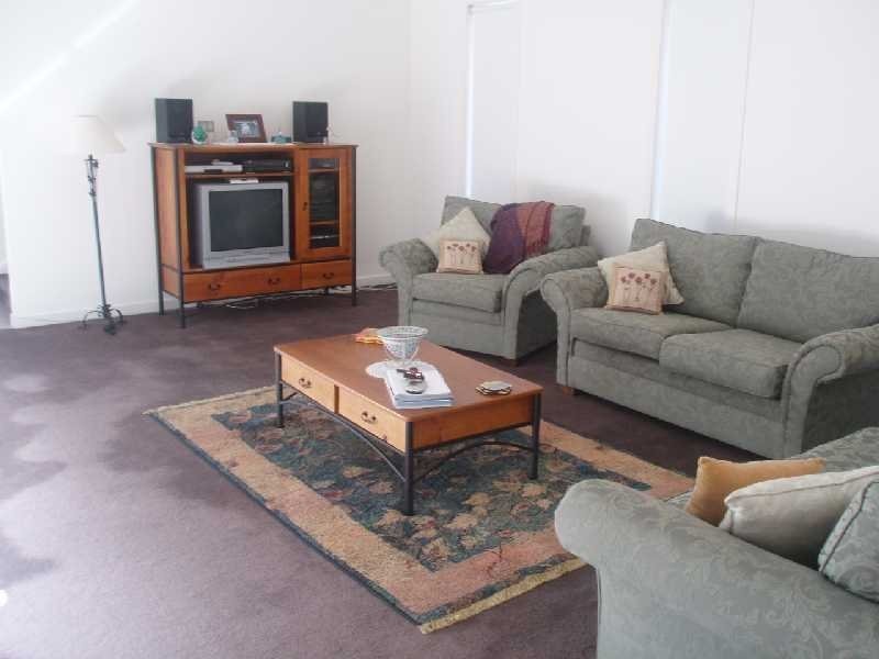 6 Signature Boulevard, Sanctuary Lakes VIC 3030