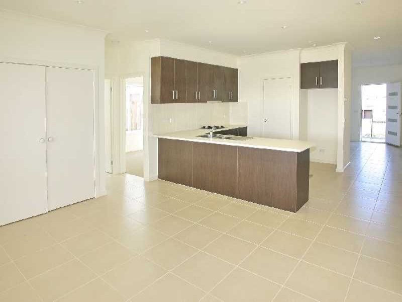 9 Urban Drive, Truganina VIC 3029