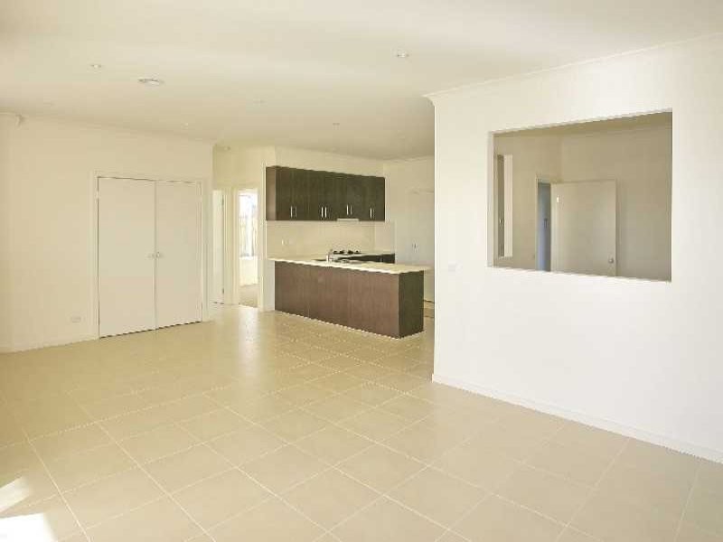 9 Urban Drive, Truganina VIC 3029