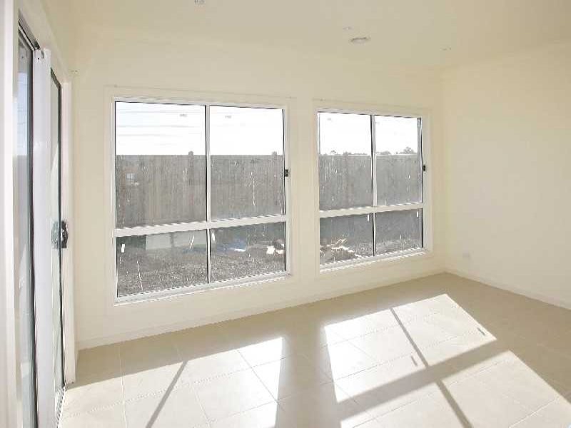 9 Urban Drive, Truganina VIC 3029