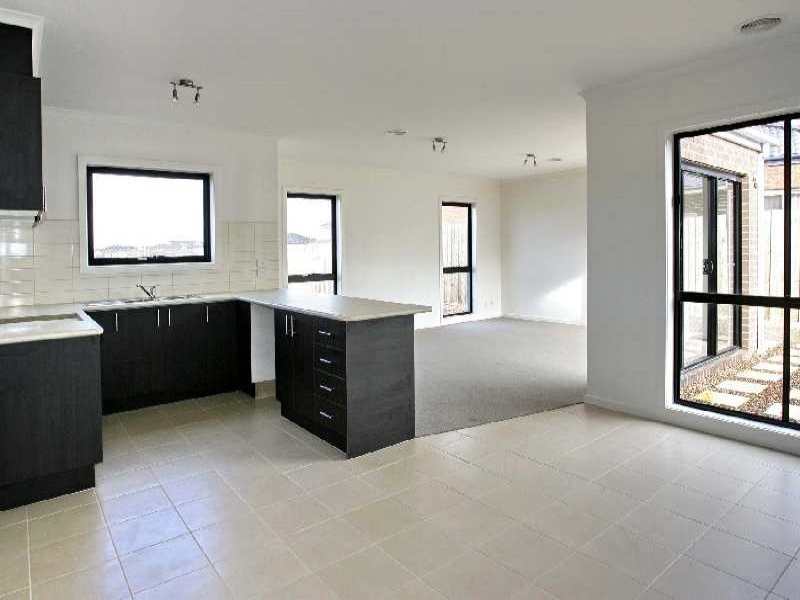 Unit 3/3-11 Retford Close, Werribee VIC 3030