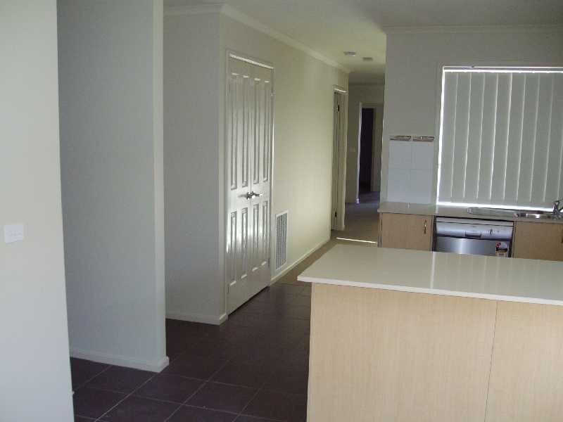 14 Stoney Brook Way, Truganina VIC 3029