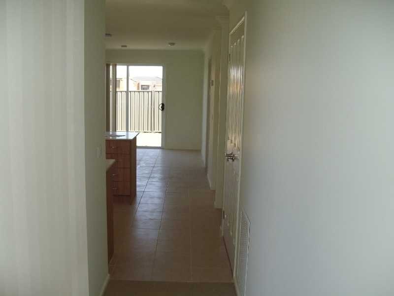 26 Misty Meadows Grove, Truganina VIC 3029