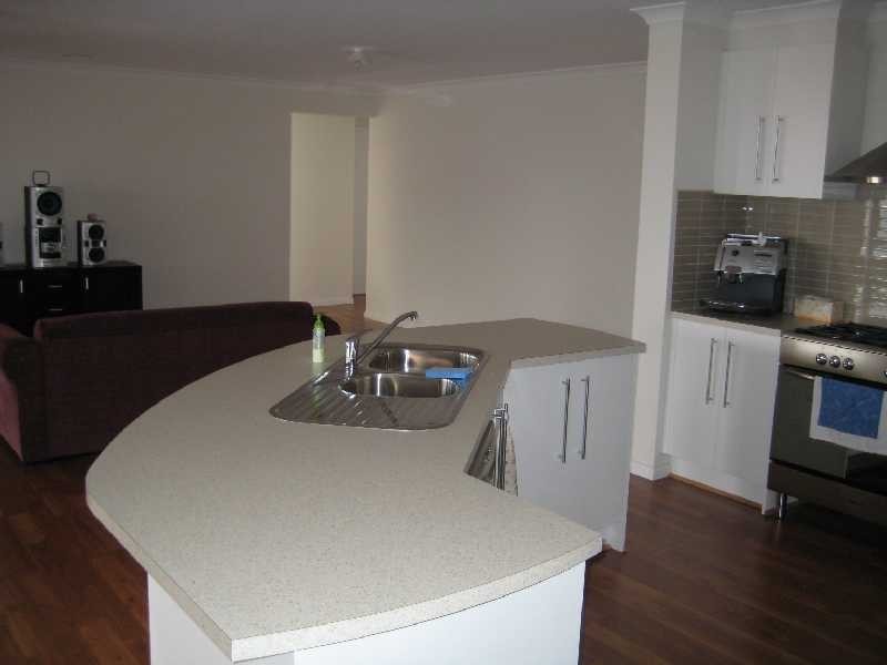 7 Stringybark Close, Wyndham Vale VIC 3024