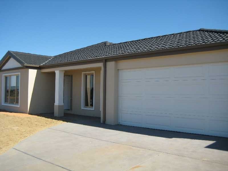 118 West Meadows Lane, Truganina VIC 3029
