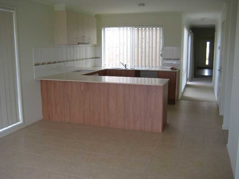 24 Misty Meadows Grove, Truganina VIC 3029