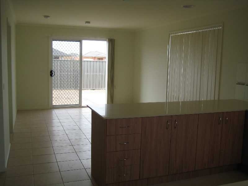 24 Misty Meadows Grove, Truganina VIC 3029