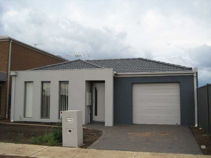 4 Misty Meadows Grove, Truganina VIC 3029