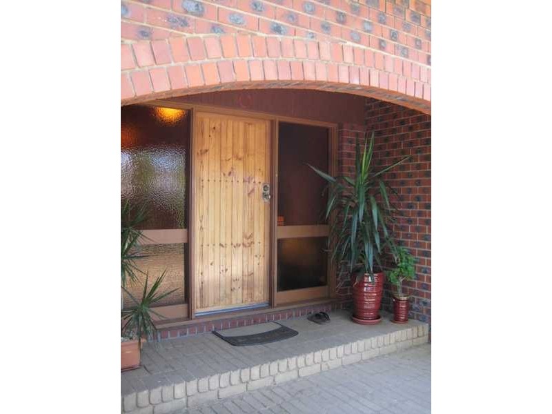 4 Terrigal Court, Werribee VIC 3030