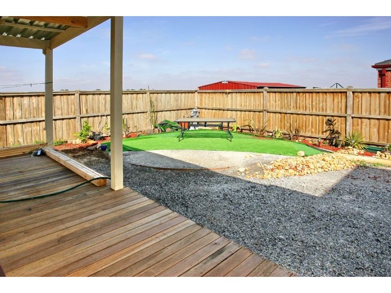 17 Azure Drive, Tarneit VIC 3029