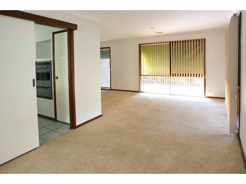 5 Martine Crt, Hoppers Crossing VIC 3029