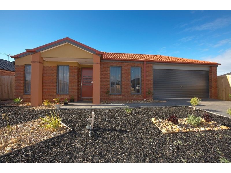 16 Lady Penrhyn Drive, Wyndham Vale VIC 3024