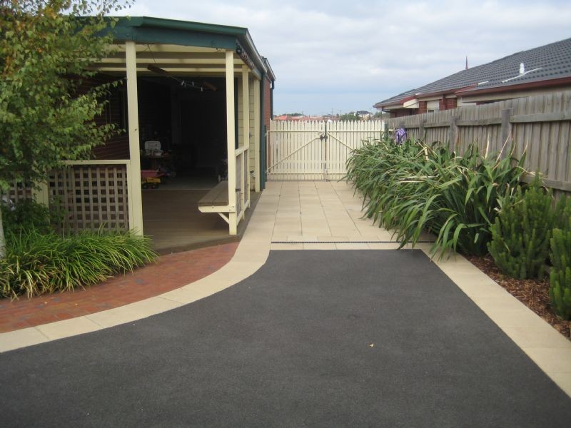 10 Whitfield Lane, Truganina VIC 3029