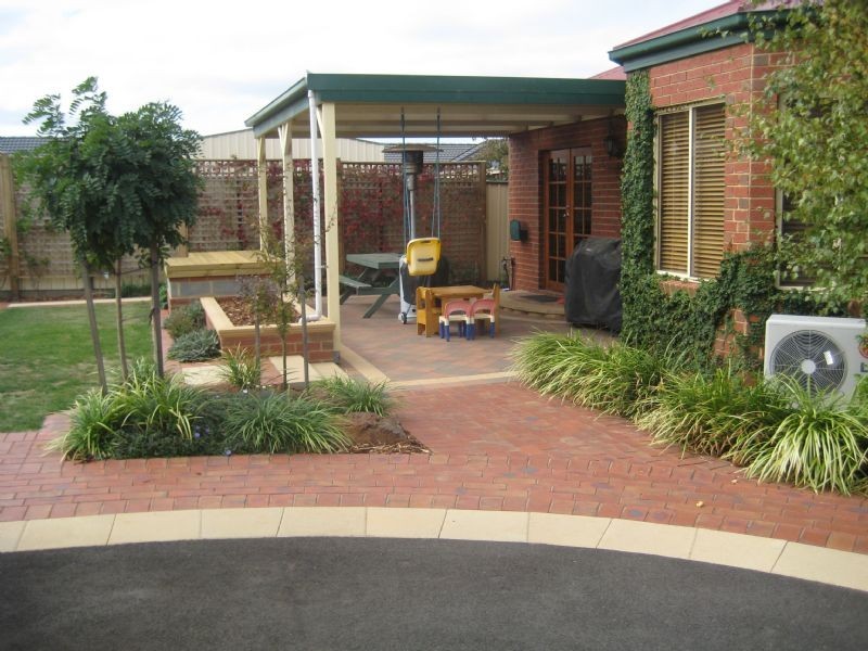 10 Whitfield Lane, Truganina VIC 3029