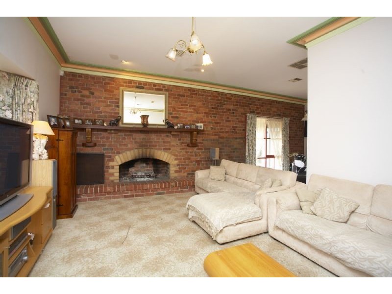 3 San Remo Drive, Werribee VIC 3030