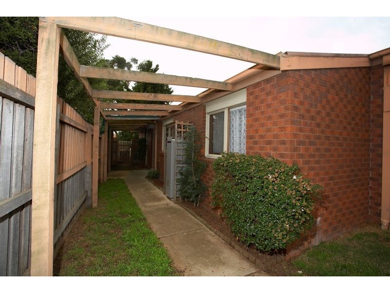 2/5 Edinburgh Court, Werribee VIC 3030