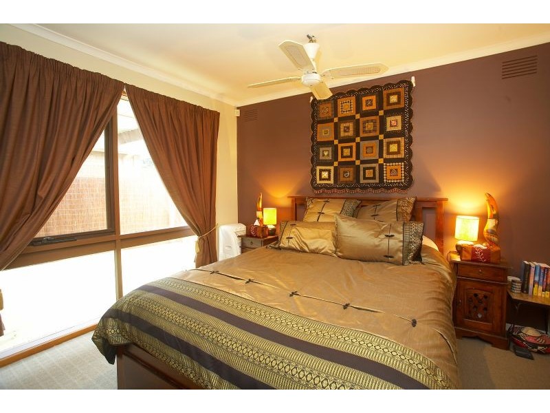 25 Derwent Road, Werribee VIC 3030