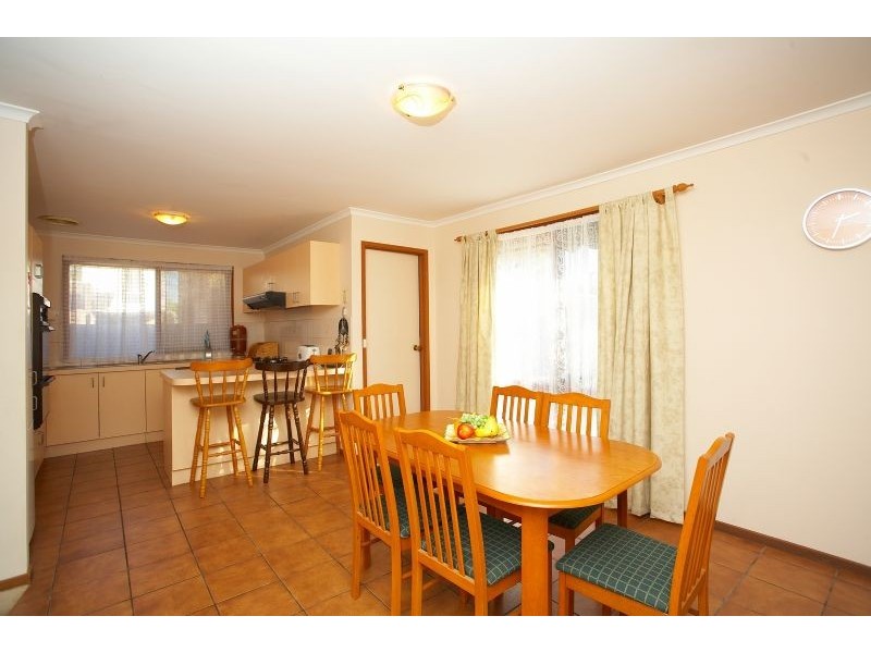 9 Gayness Crt, Werribee VIC 3030