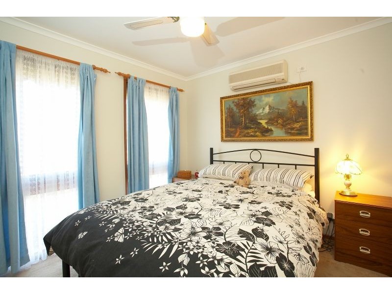 9 Gayness Crt, Werribee VIC 3030