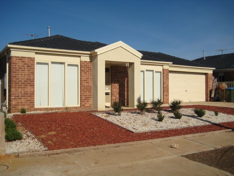 15 Bridle Path Drive, Truganina VIC 3029