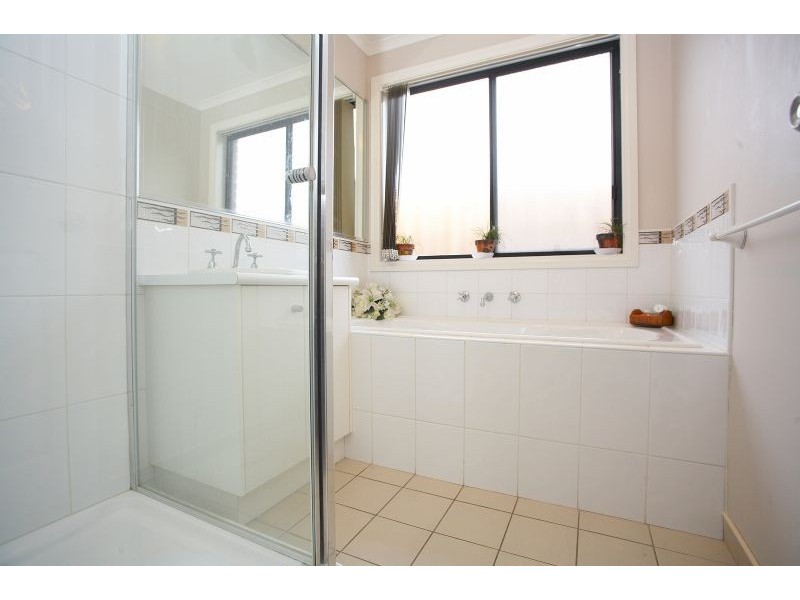11 Westmeadows Lane, Truganina VIC 3029